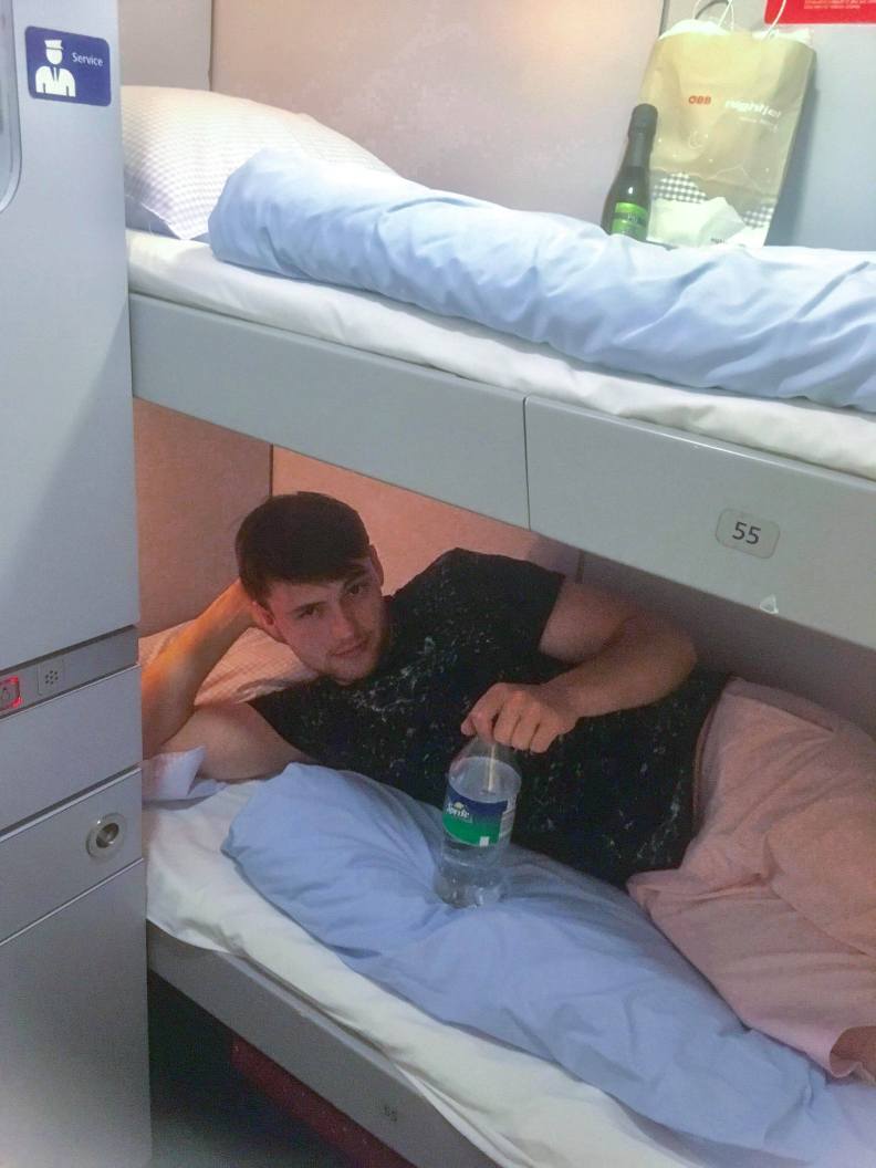 49343543_350716379081961_5736472193005518848_n